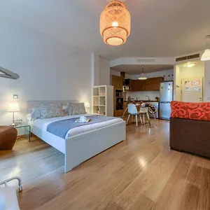  Apartamento Lyrioshomes Apartamento Estudio La Biznaga España